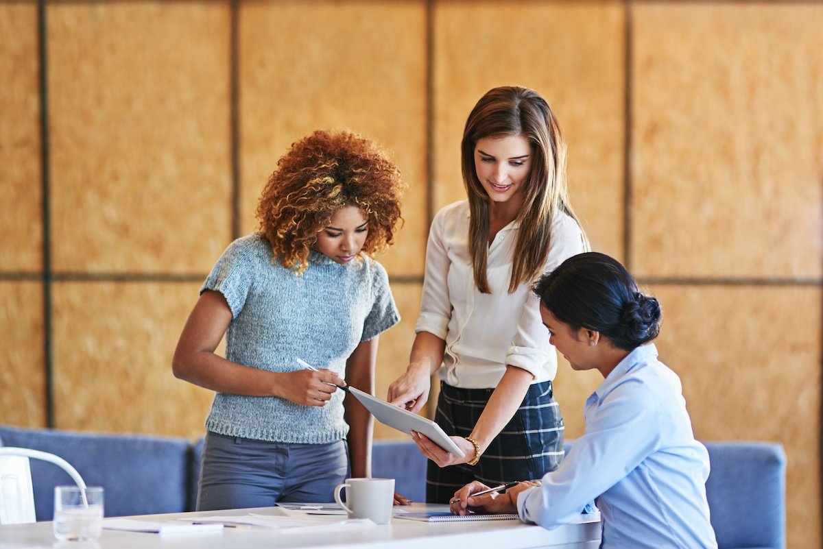 Combien gagne un chargé de communication ?